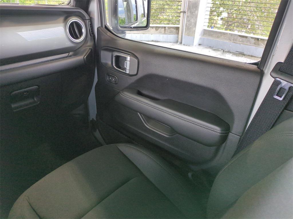 used 2022 Jeep Wrangler Unlimited car, priced at $33,120