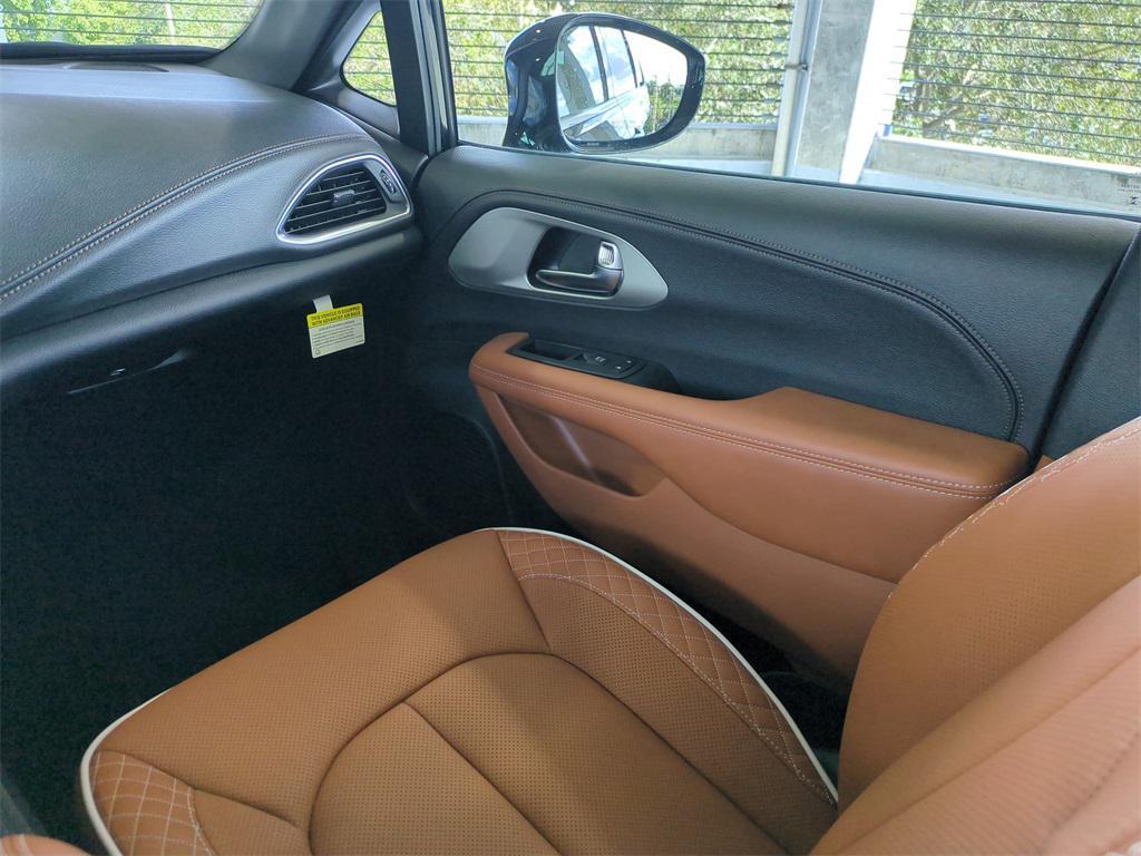 new 2026 Chrysler Pacifica car, priced at $52,622