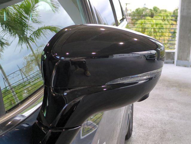 new 2025 Chrysler Pacifica Hybrid car, priced at $41,152