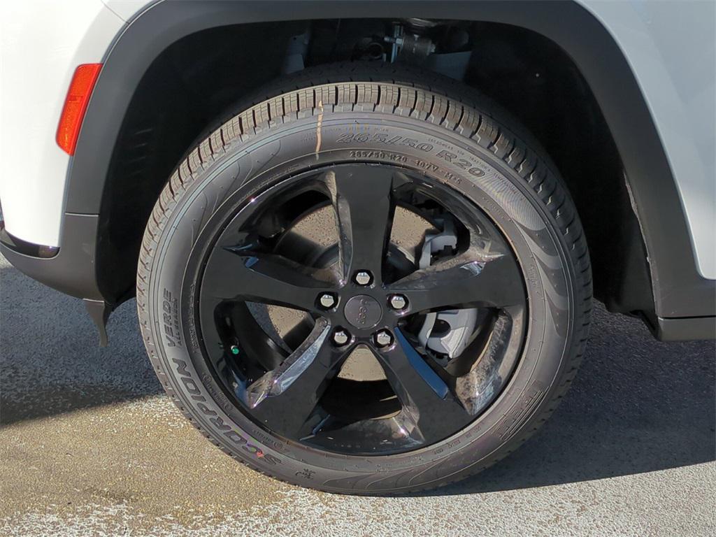 new 2025 Jeep Grand Cherokee L car, priced at $38,353