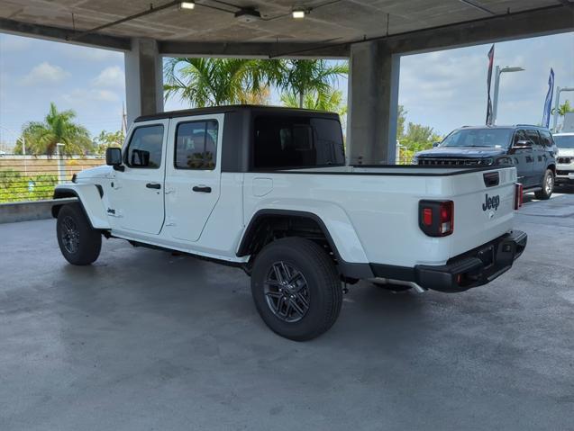 new 2024 Jeep Gladiator car, priced at $37,277