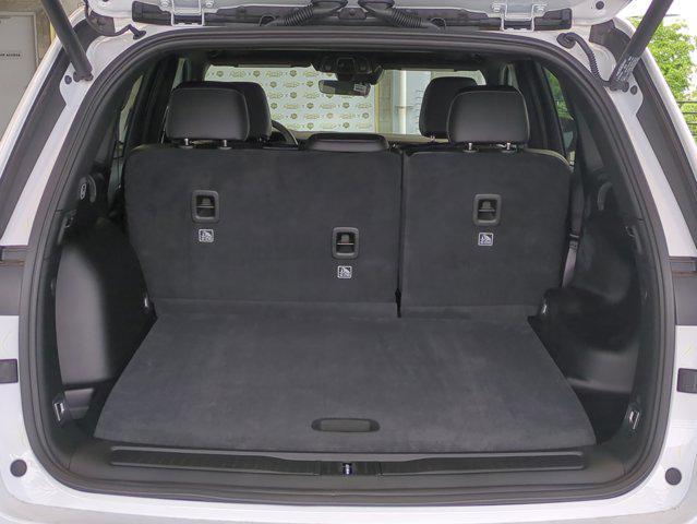 new 2025 Jeep Grand Cherokee car, priced at $39,128