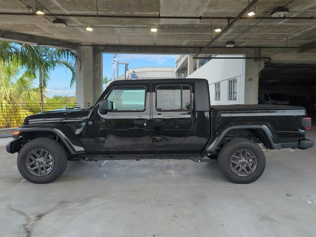 new 2024 Jeep Gladiator car, priced at $46,000