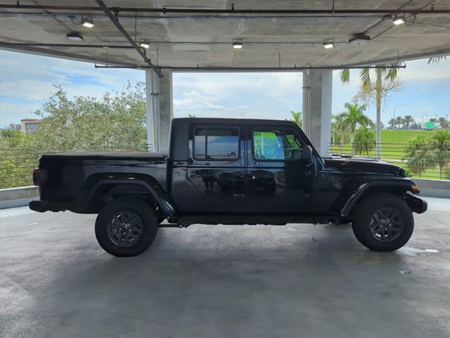 new 2024 Jeep Gladiator car, priced at $46,000