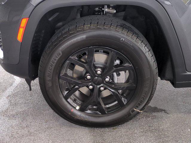 new 2025 Jeep Grand Cherokee car, priced at $35,161