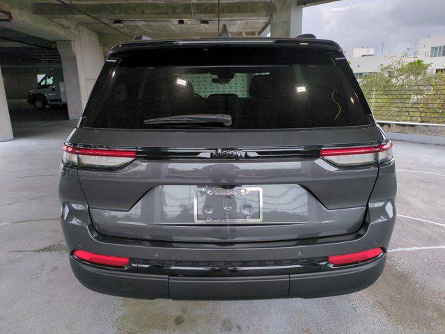 new 2025 Jeep Grand Cherokee car, priced at $35,161