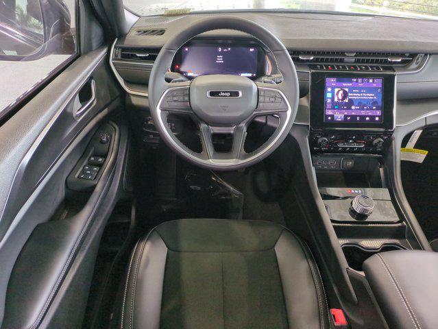 new 2025 Jeep Grand Cherokee car, priced at $35,161