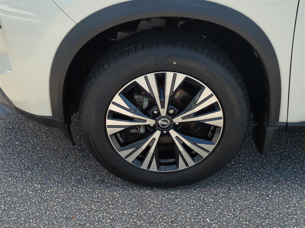 used 2021 Nissan Rogue car, priced at $18,024