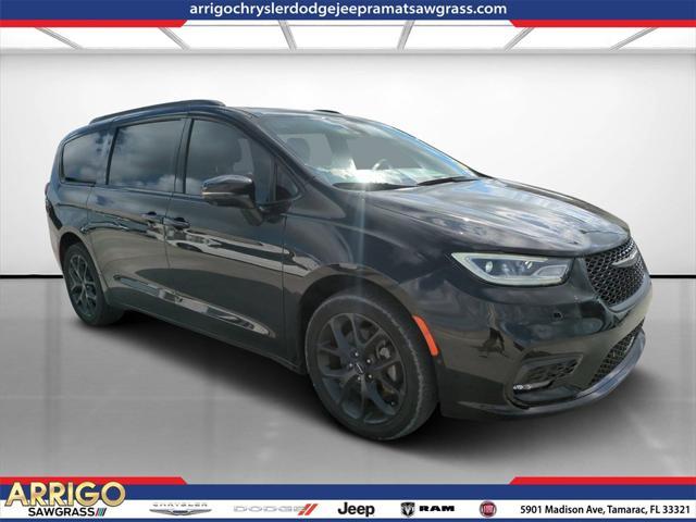 used 2021 Chrysler Pacifica car, priced at $32,500