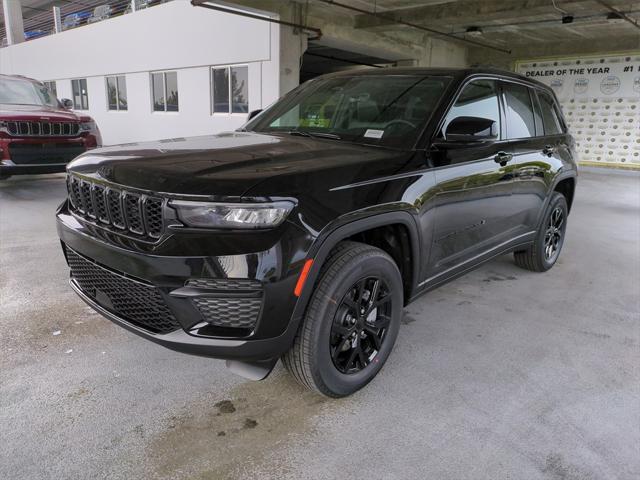new 2025 Jeep Grand Cherokee car, priced at $37,743
