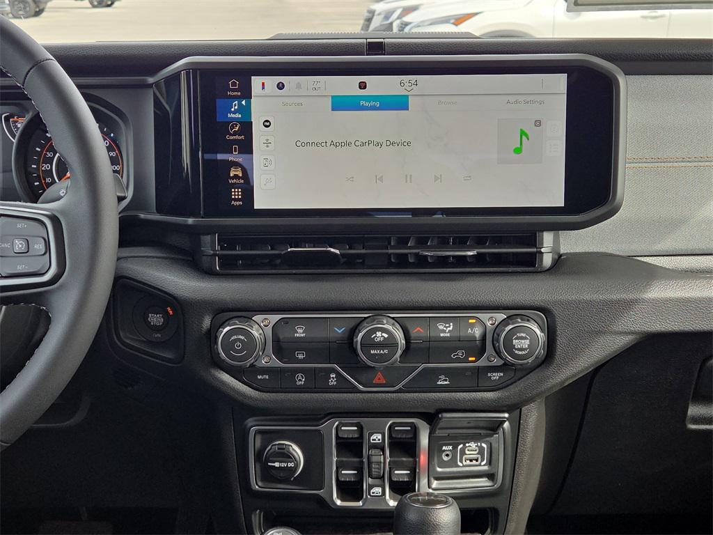 new 2025 Jeep Gladiator car, priced at $44,300