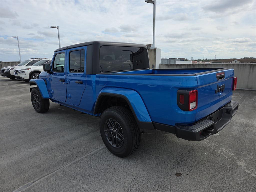 new 2025 Jeep Gladiator car, priced at $44,300