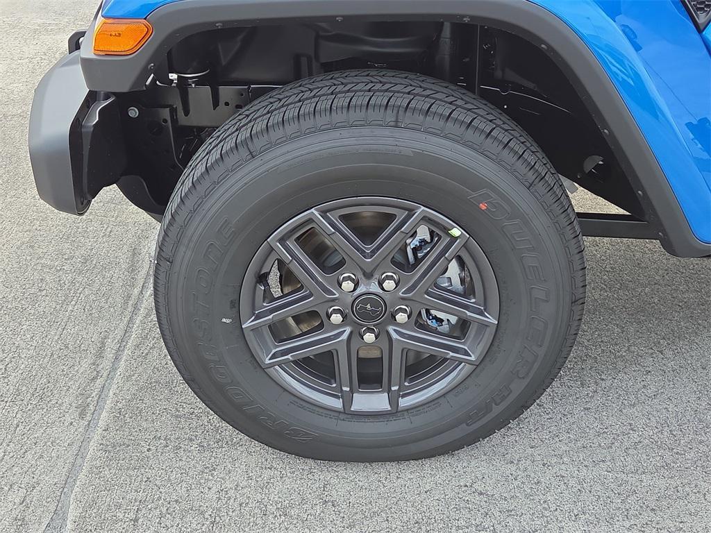 new 2025 Jeep Gladiator car, priced at $44,300