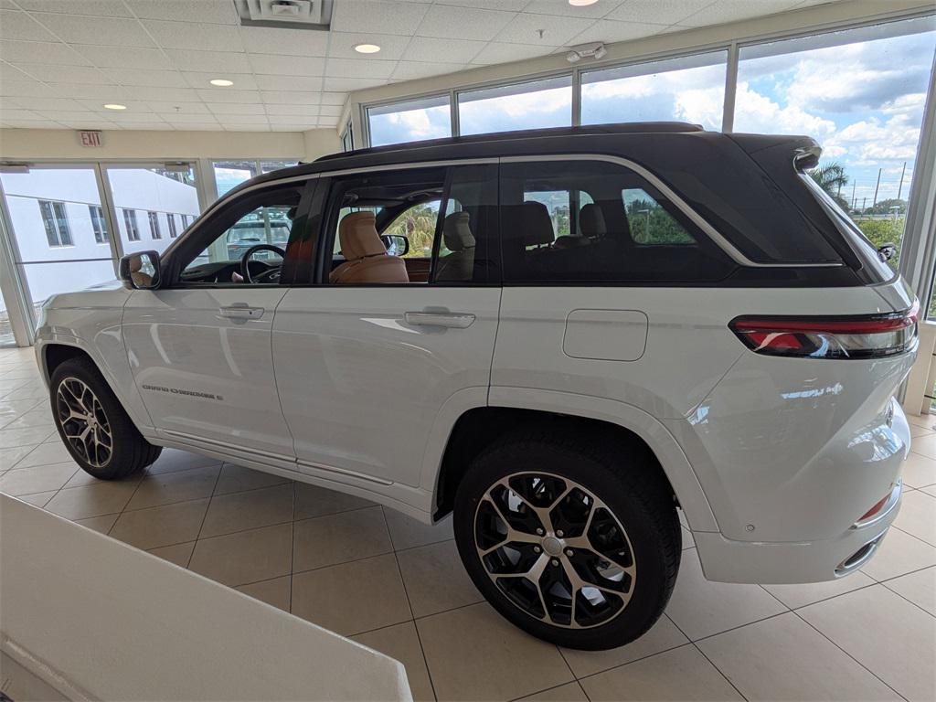 new 2025 Jeep Grand Cherokee car, priced at $61,051