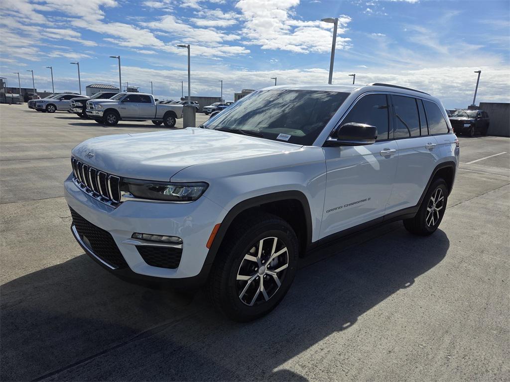 new 2025 Jeep Grand Cherokee car, priced at $36,609