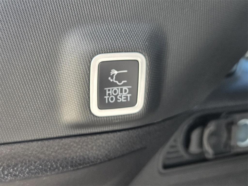 new 2025 Jeep Grand Cherokee car, priced at $36,609