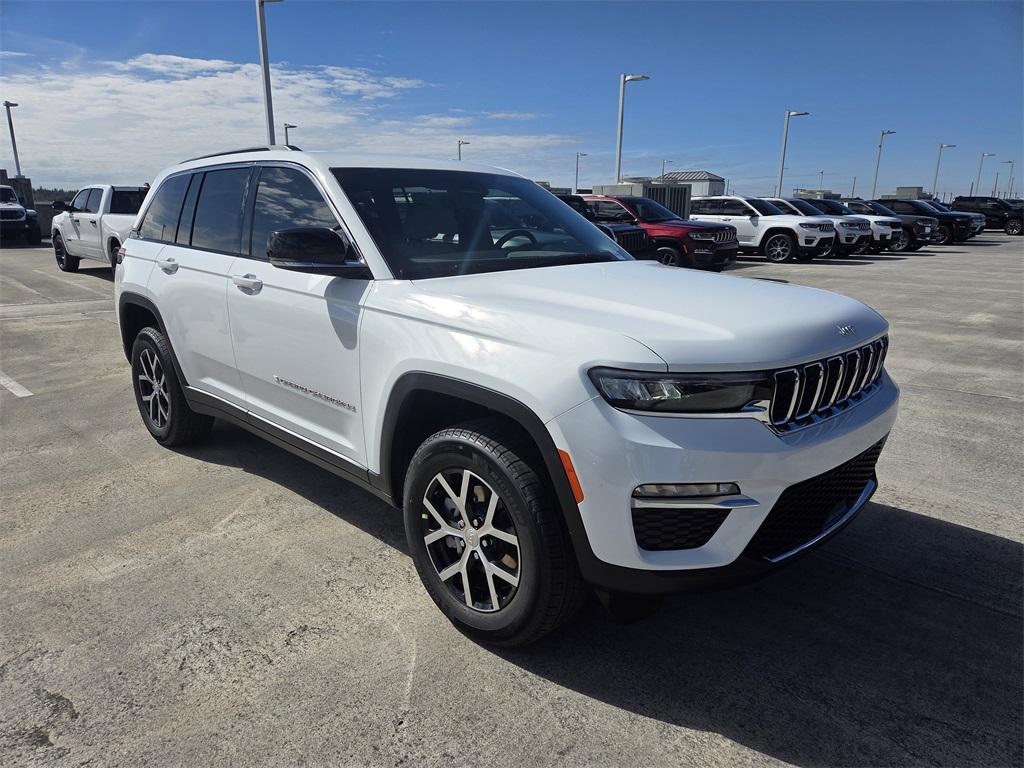 new 2025 Jeep Grand Cherokee car, priced at $36,609