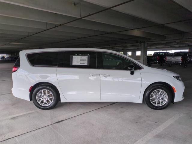 new 2025 Chrysler Pacifica car, priced at $40,154