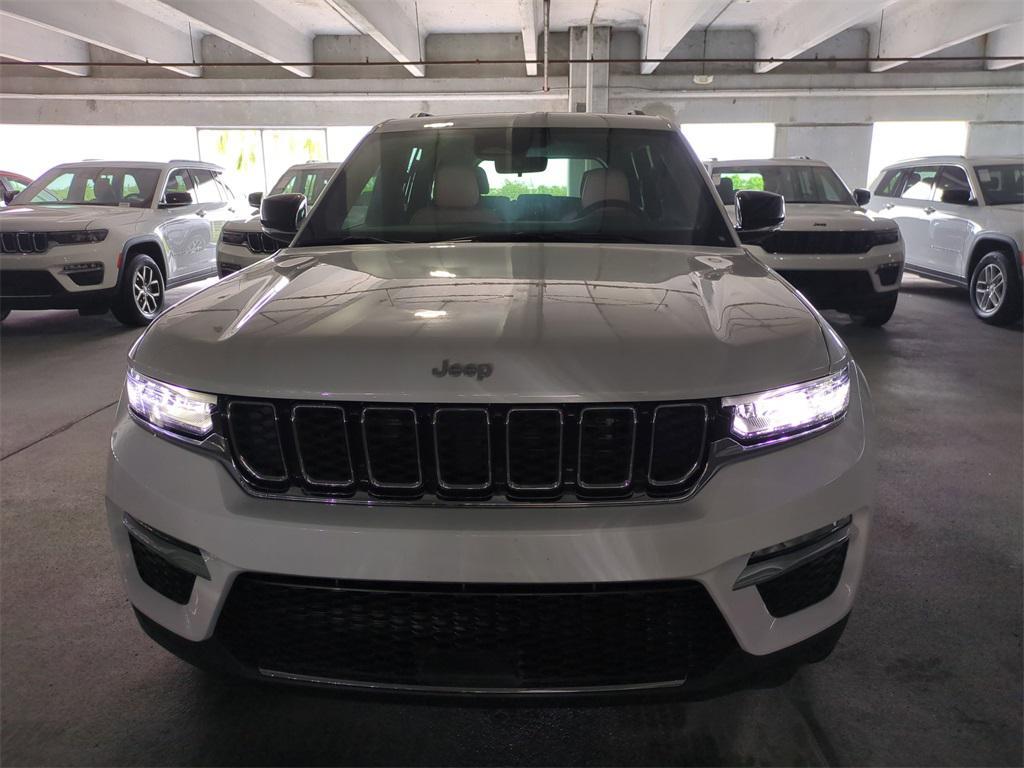 new 2025 Jeep Grand Cherokee car, priced at $37,109