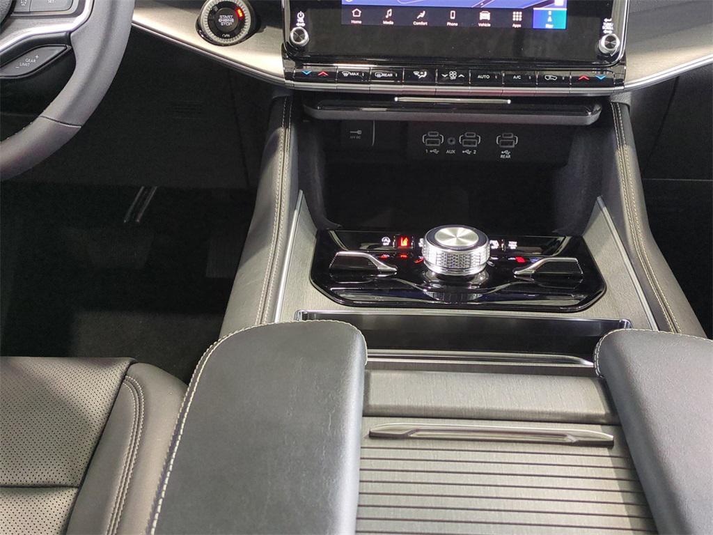 new 2025 Jeep Wagoneer L car, priced at $71,652