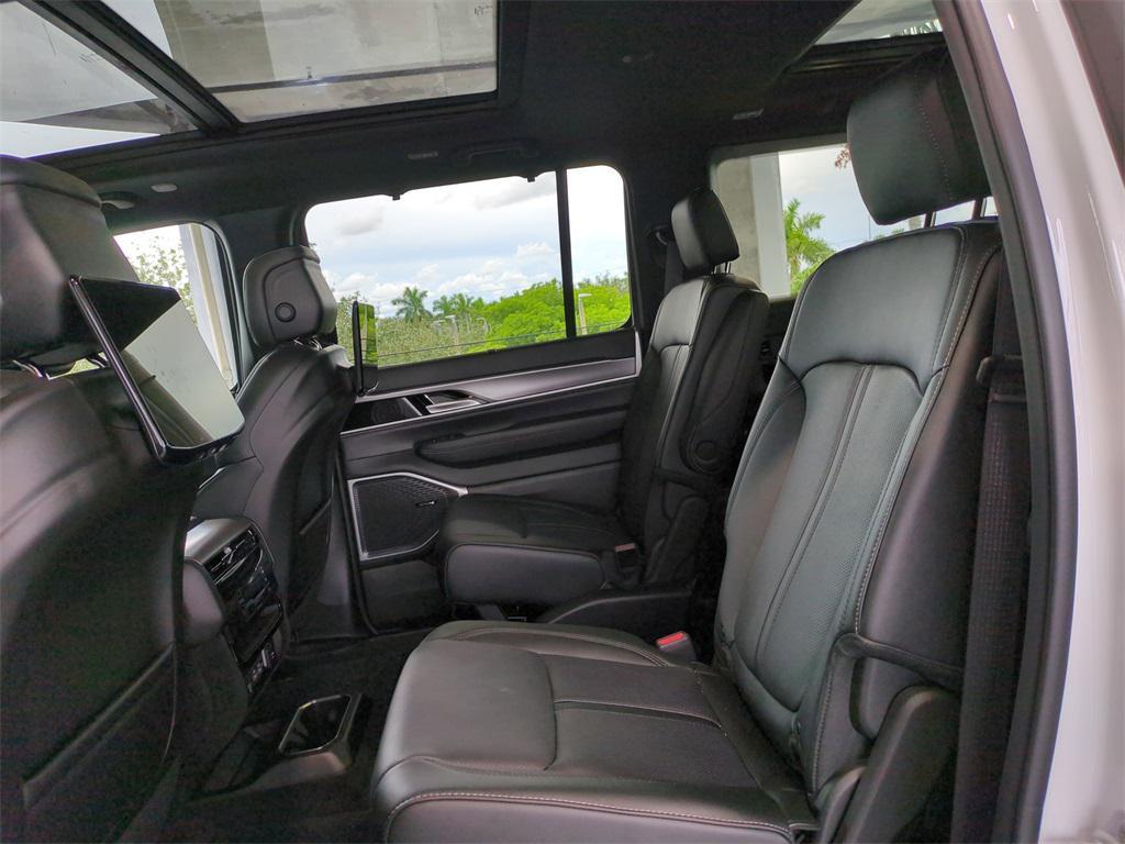 new 2025 Jeep Wagoneer L car, priced at $71,652