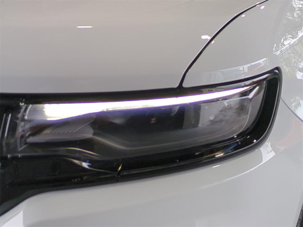 new 2025 Jeep Wagoneer L car, priced at $71,652