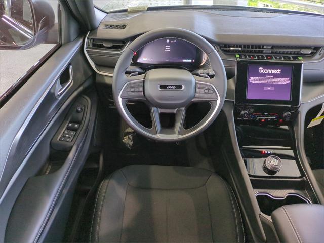 new 2025 Jeep Grand Cherokee car, priced at $33,569