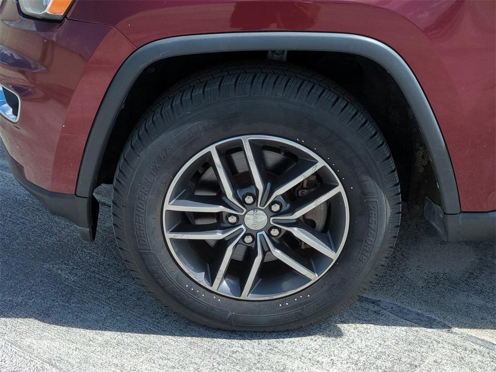 used 2017 Jeep Grand Cherokee car, priced at $17,994