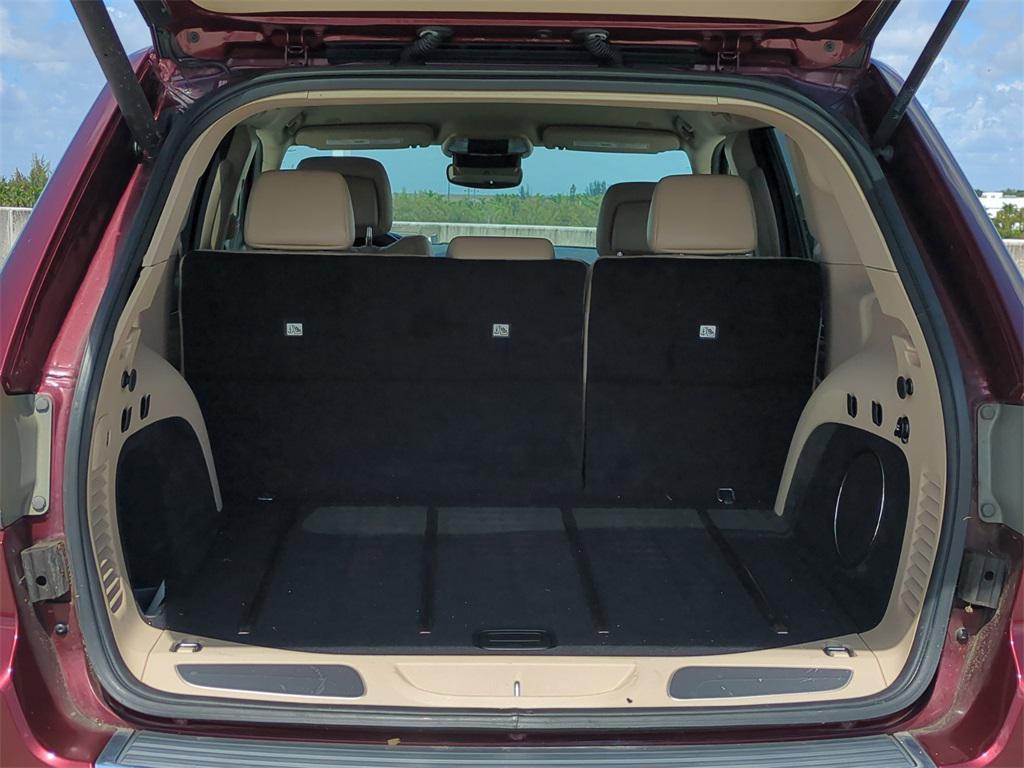 used 2017 Jeep Grand Cherokee car, priced at $17,994