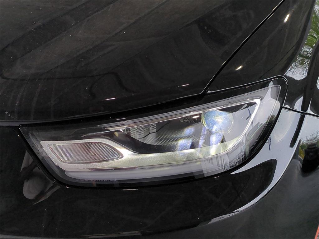 new 2025 Chrysler Pacifica car, priced at $34,452