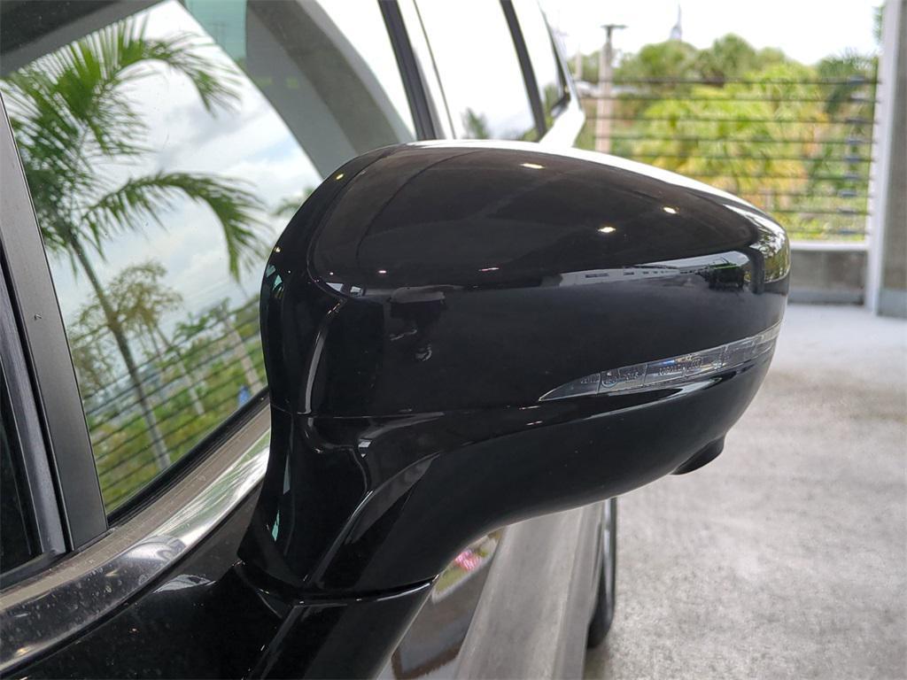 new 2025 Chrysler Pacifica car, priced at $34,452