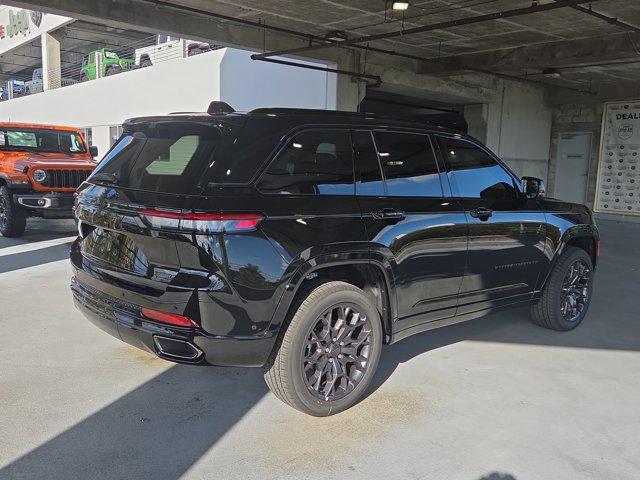 new 2025 Jeep Grand Cherokee car