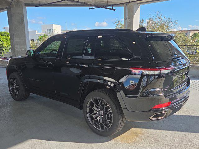 new 2025 Jeep Grand Cherokee car