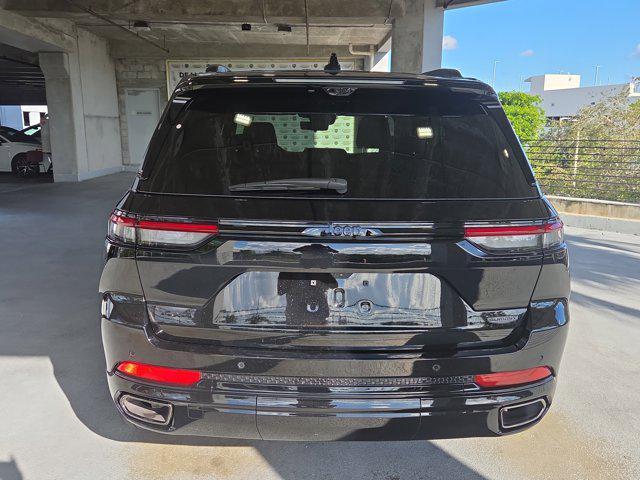 new 2025 Jeep Grand Cherokee car