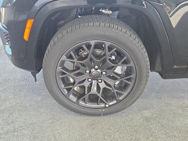 new 2025 Jeep Grand Cherokee car