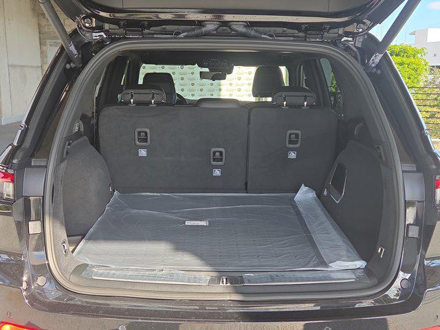 new 2025 Jeep Grand Cherokee car