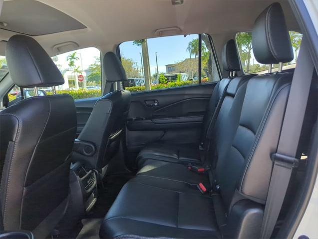 used 2022 Honda Pilot car, priced at $26,898