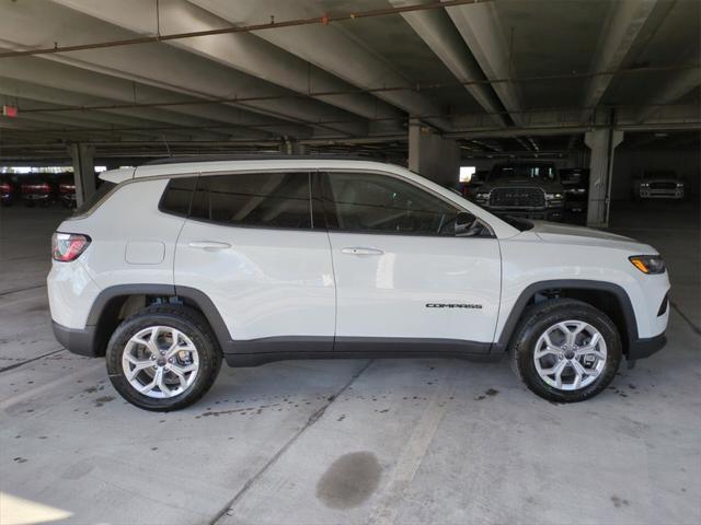 new 2025 Jeep Compass car, priced at $22,789