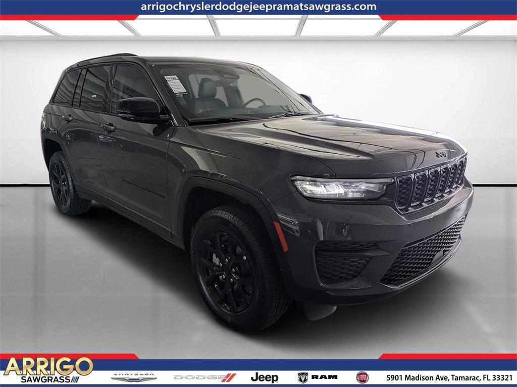 new 2025 Jeep Grand Cherokee car, priced at $39,769