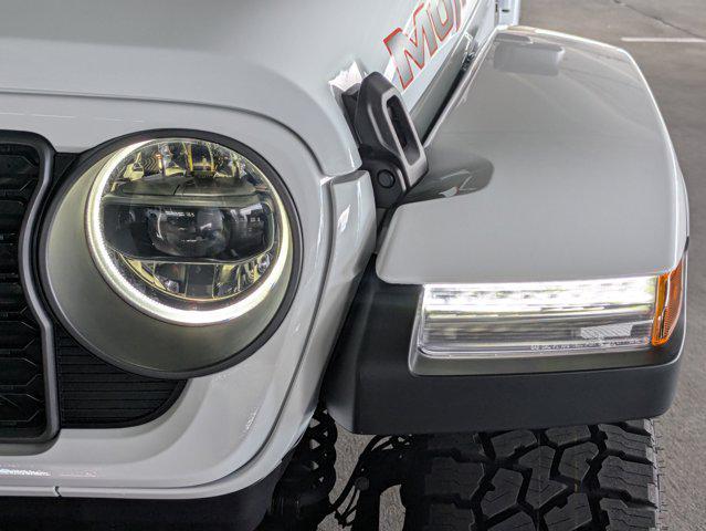 new 2025 Jeep Gladiator car, priced at $51,286