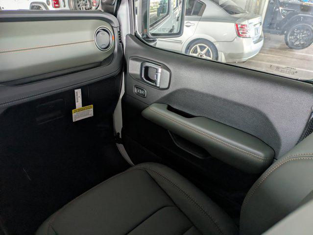 new 2025 Jeep Gladiator car, priced at $51,286