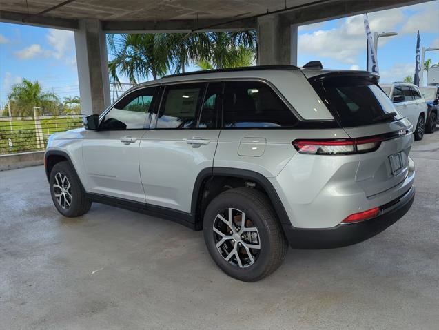 new 2025 Jeep Grand Cherokee car, priced at $44,295