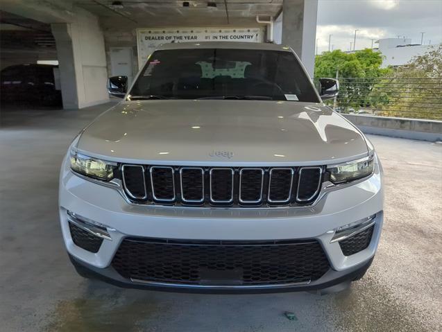 new 2025 Jeep Grand Cherokee car, priced at $44,295