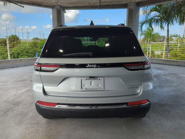 new 2025 Jeep Grand Cherokee car, priced at $44,295