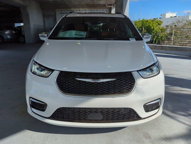 new 2024 Chrysler Pacifica car, priced at $51,177