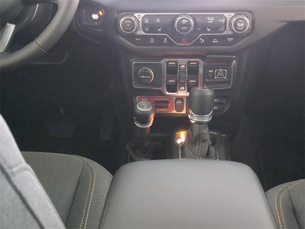 new 2025 Jeep Wrangler car, priced at $45,240
