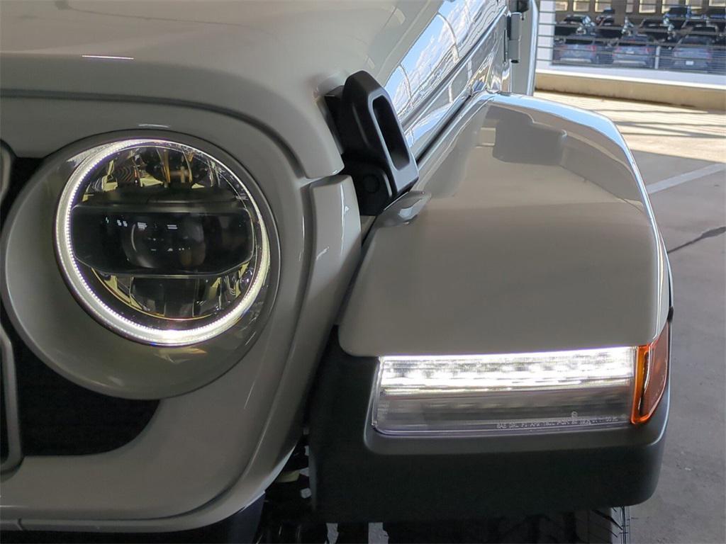 new 2025 Jeep Wrangler car, priced at $41,484