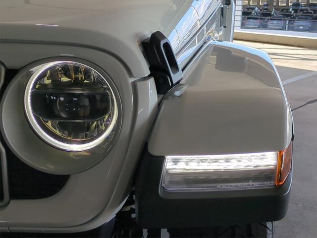 new 2025 Jeep Wrangler car, priced at $44,541