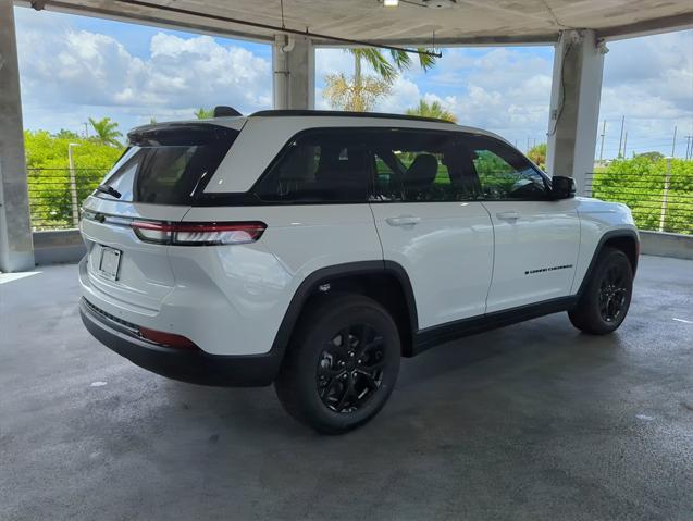 new 2024 Jeep Grand Cherokee car, priced at $39,437