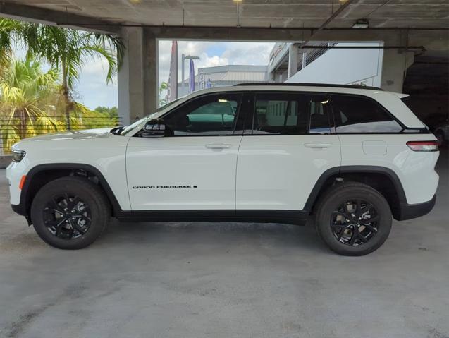 new 2024 Jeep Grand Cherokee car, priced at $39,437